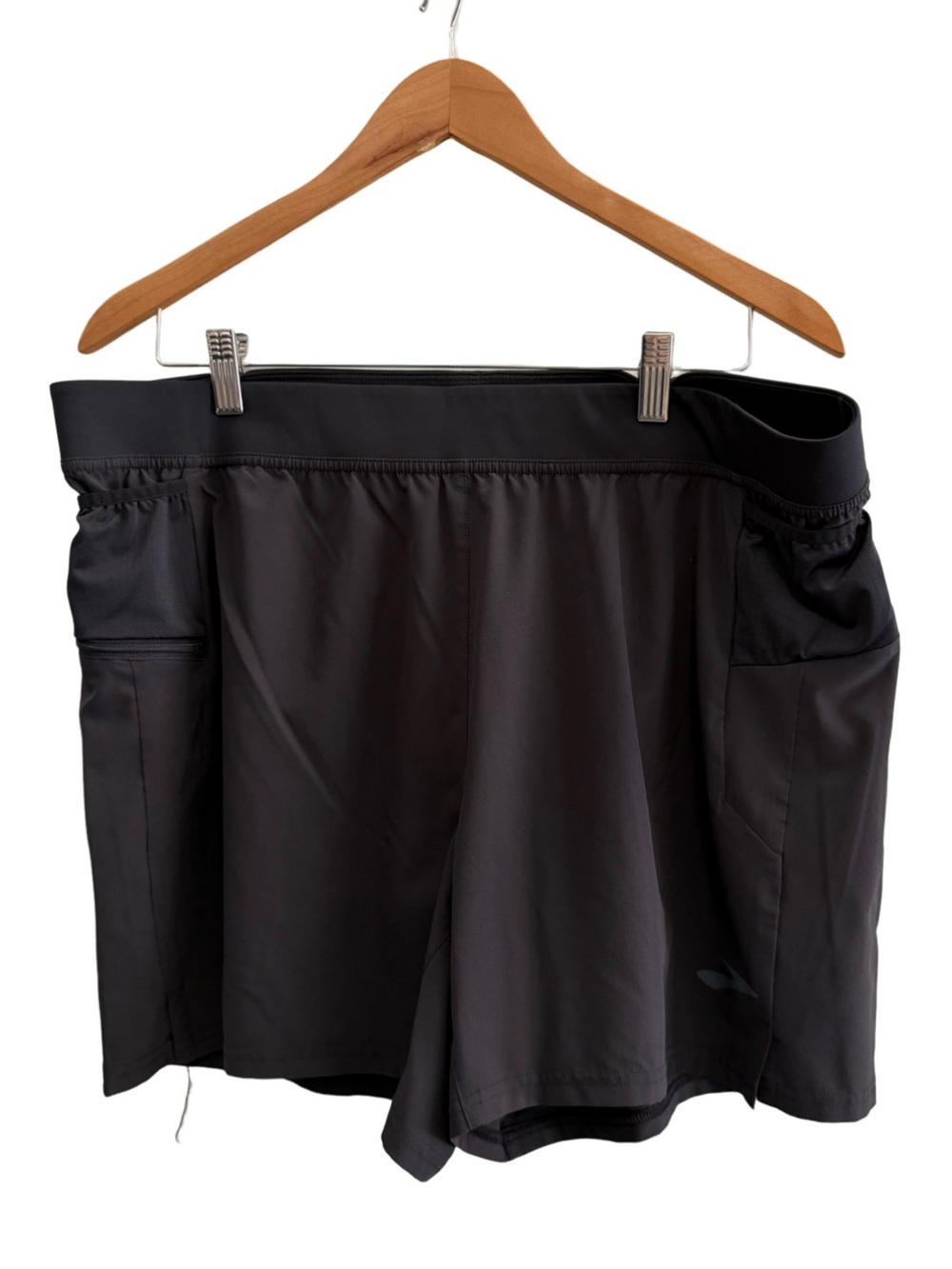 Brooks Women’s Black Running Athletic Shorts Built In Brief Size XL
